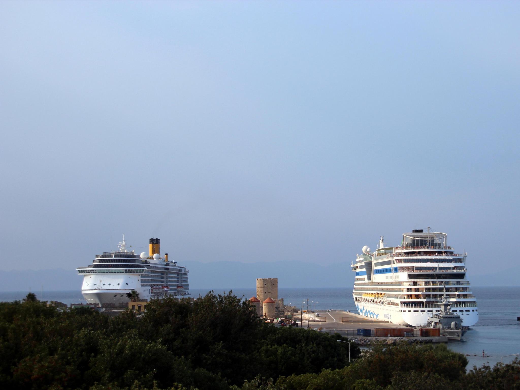 โรงแรมอาธีเนี่ยน Rhodes City ภายนอก รูปภาพ